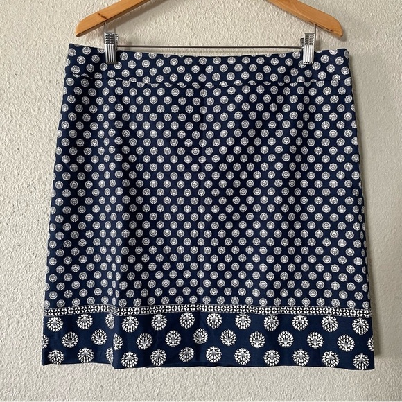 Talbots Mini Skirt Women’s 14 Navy White Medallion Canvas Lined Side Zipper - Picture 1 of 14